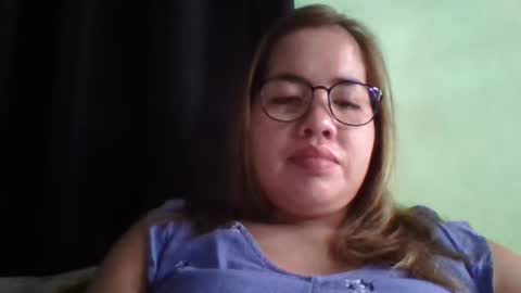 Snapshot of small_boobs59 chatting on 01.27.25 Lovewella online show from 01.27.25