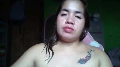 Snapshot of small_boobs59 chatting on 02.01.25 Lovewella online show from 02.01.25