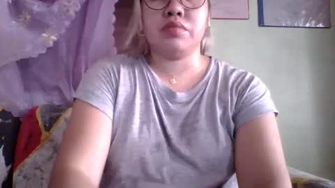 Snapshot of small_boobs59 chatting on 09.15.25 Lovewella online show from 09.15.25