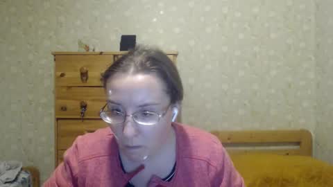 Snapshot of smart_rose chatting on 01.09.25 smart_rose online show from 01.09.25