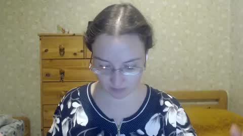 Snapshot of smart_rose chatting on 01.14.25 smart_rose online show from 01.14.25