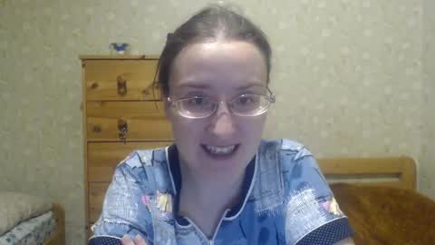 Snapshot of smart_rose chatting on 01.28.25 smart_rose online show from 01.28.25