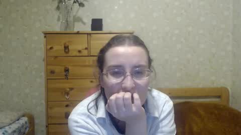 Snapshot of smart_rose chatting on 02.05.25 smart_rose online show from 02.05.25