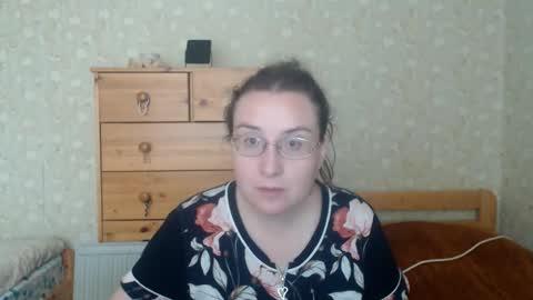 Snapshot of smart_rose chatting on 09.20.25 smart_rose online show from 09.20.25