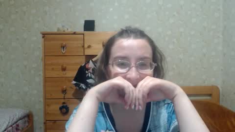 Snapshot of smart_rose chatting on 09.22.25 smart_rose online show from 09.22.25