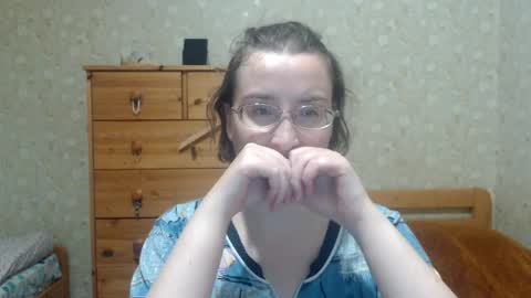 Snapshot of smart_rose chatting on 10.11.25 smart_rose online show from 10.11.25