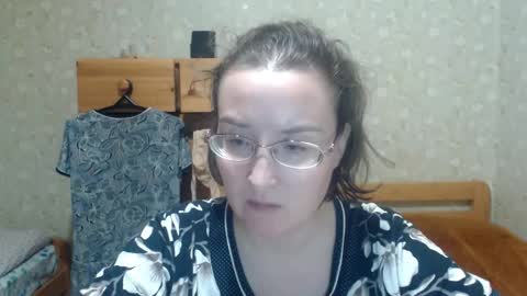 Snapshot of smart_rose chatting on 10.13.25 smart_rose online show from 10.13.25
