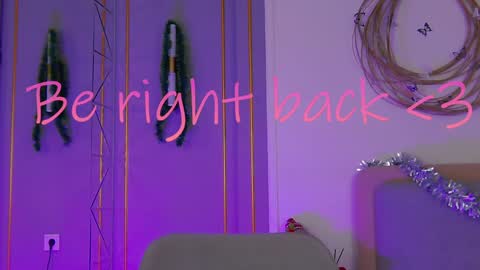 Snapshot of smiley_mia_ chatting on 01.16.25 Mia online show from 01.16.25