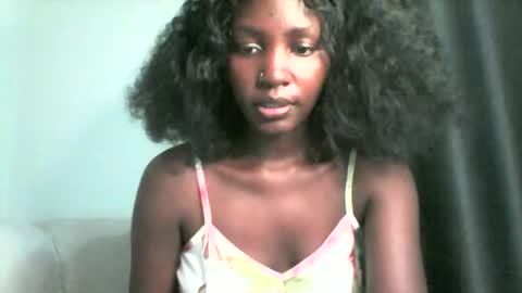 Snapshot of smileykesh chatting on 09.17.25 smileykesh online show from 09.17.25