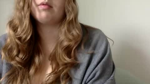 Snapshot of smokeshow3 chatting on 02.05.25 smokeshow3 online show from 02.05.25