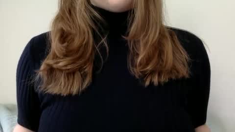 Snapshot of smokeshow3 chatting on 02.19.25 smokeshow3 online show from 02.19.25