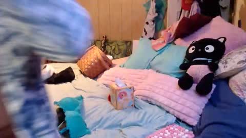 Snapshot of smokydian chatting on 12.25.24 DIAN dee-ann online show from 12.25.24