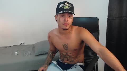 Snapshot of snak_master1 chatting on 09.15.25 snak_master1 online show from 09.15.25