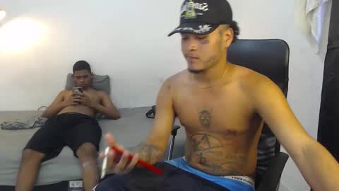 Snapshot of snak_master1 chatting on 09.25.25 snak_master1 online show from 09.25.25