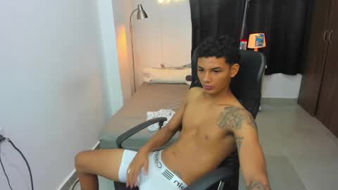 Snapshot of snak_master1 chatting on 11.07.25 snak_master1 online show from 11.07.25