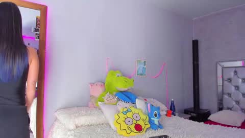 Snapshot of snowbabyxox chatting on 03.06.25 snowbabyxox online show from 03.06.25