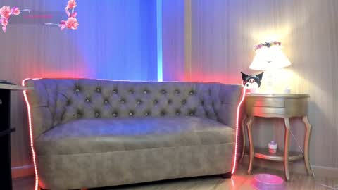Snapshot of soffiqueen chatting on 01.02.25 Schedule 1400 - 2100 gtm-5 online show from 01.02.25