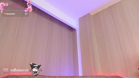 Snapshot of soffiqueen chatting on 01.10.25 Schedule 1400 - 2100 gtm-5 online show from 01.10.25