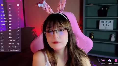 Snapshot of soffitoffi chatting on 10.03.25 Soffie online show from 10.03.25