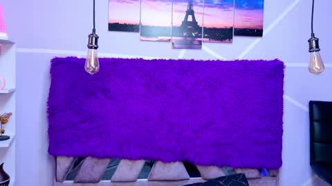 Sofi Noa online show from 10.06.25