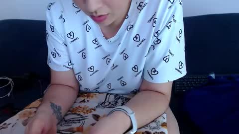Snapshot of sofi_rojas1 chatting on 10.16.25 sofi rojas online show from 10.16.25