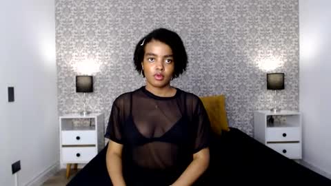 Snapshot of sofi_z chatting on 01.12.25 Sofi online show from 01.12.25