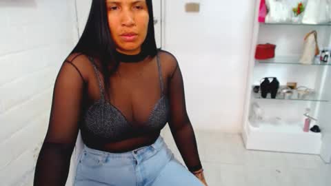 Snapshot of sofia13vene chatting on 10.12.25 sofia vene  online show from 10.12.25