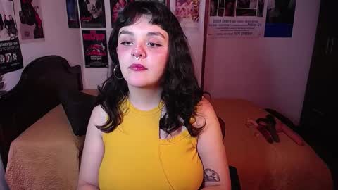 Snapshot of sofia_coolle chatting on 10.11.25 Sofi online show from 10.11.25