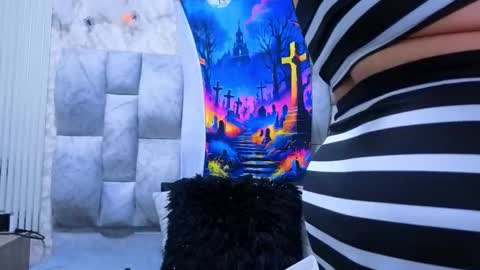 sofia gutierrez   online show from 10.20.25