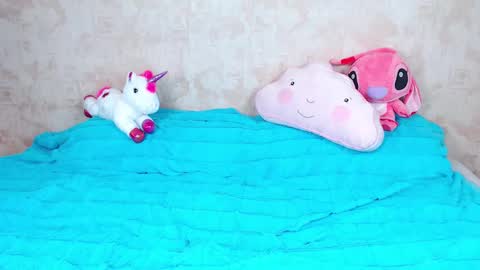 Sofia here online show from 02.18.25