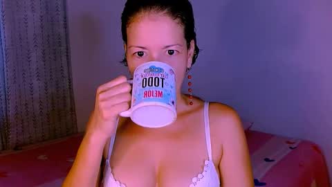 Snapshot of sofia_mark20 chatting on 09.29.25 Sofia  online show from 09.29.25
