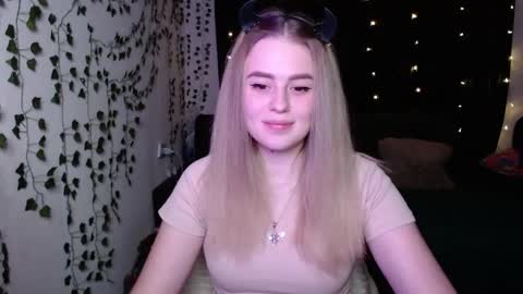 Snapshot of sofia_rosemary chatting on 02.12.25 sofia_rosemary online show from 02.12.25