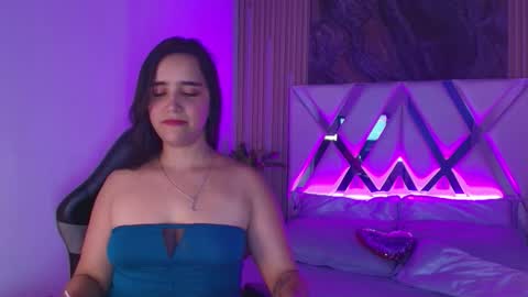 Snapshot of sofia_saeenz chatting on 12.02.25 Sofia Saenz online show from 12.02.25