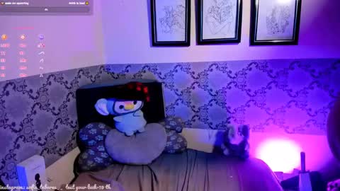 Snapshot of sofia_tabares chatting on 12.23.24 Demi Sofia online show from 12.23.24