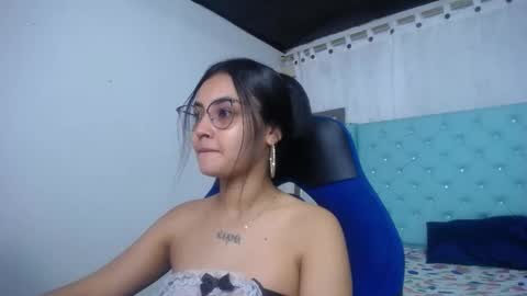 Sofia online show from 10.21.25