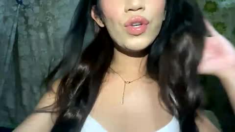 Snapshot of sofiajules chatting on 09.14.25 VixenVibe online show from 09.14.25