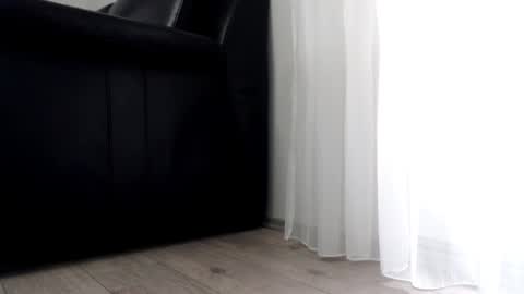 Snapshot of sofialenis chatting on 09.30.25 SofiaLenis online show from 09.30.25