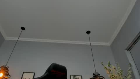 Sofi Cuttee  online show from 12.03.25