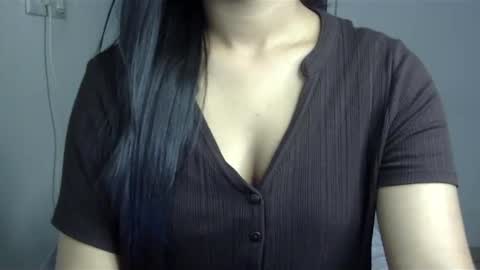 Snapshot of sofie_diva chatting on 01.03.25 divya online show from 01.03.25