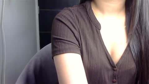 Snapshot of sofie_diva chatting on 01.13.25 divya online show from 01.13.25