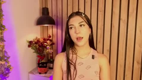 Sofie online show from 10.24.25