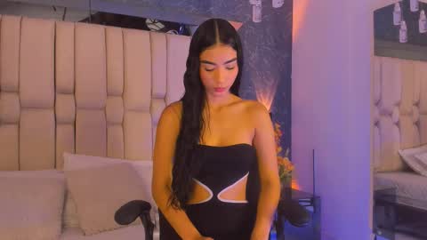  sofie  online show from 10.19.25