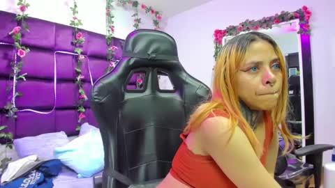Snapshot of sofii_anal_ chatting on 09.21.25 sofii_anal_ online show from 09.21.25