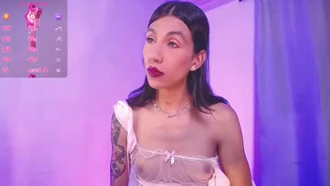 Snapshot of sofiia_grey_ chatting on 12.16.24 Sofi online show from 12.16.24