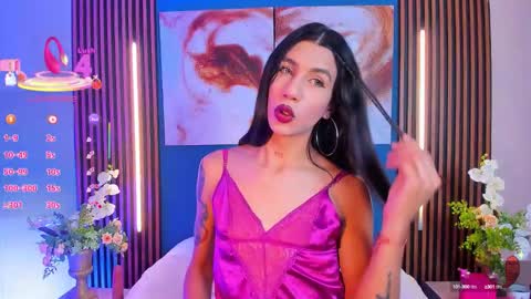 Snapshot of sofiia_grey_ chatting on 09.24.25 Sofi online show from 09.24.25