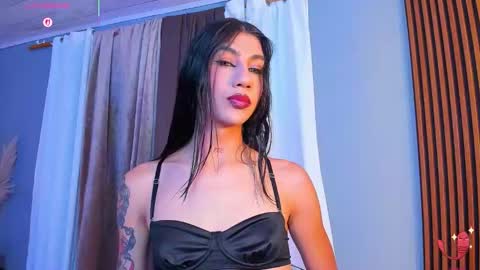 Snapshot of sofiia_grey_ chatting on 10.20.25 Sofi online show from 10.20.25