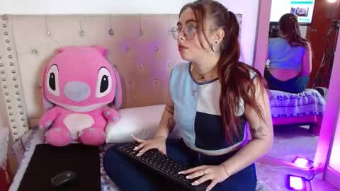 sofiimoon online show from 10.20.25
