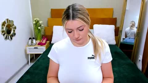 Softpleasurex online show from 02.15.25