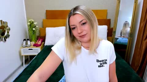 Softpleasurex online show from 03.12.25