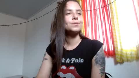 Snapshot of soka_lovers_04_ chatting on 01.04.25 Sofia online show from 01.04.25